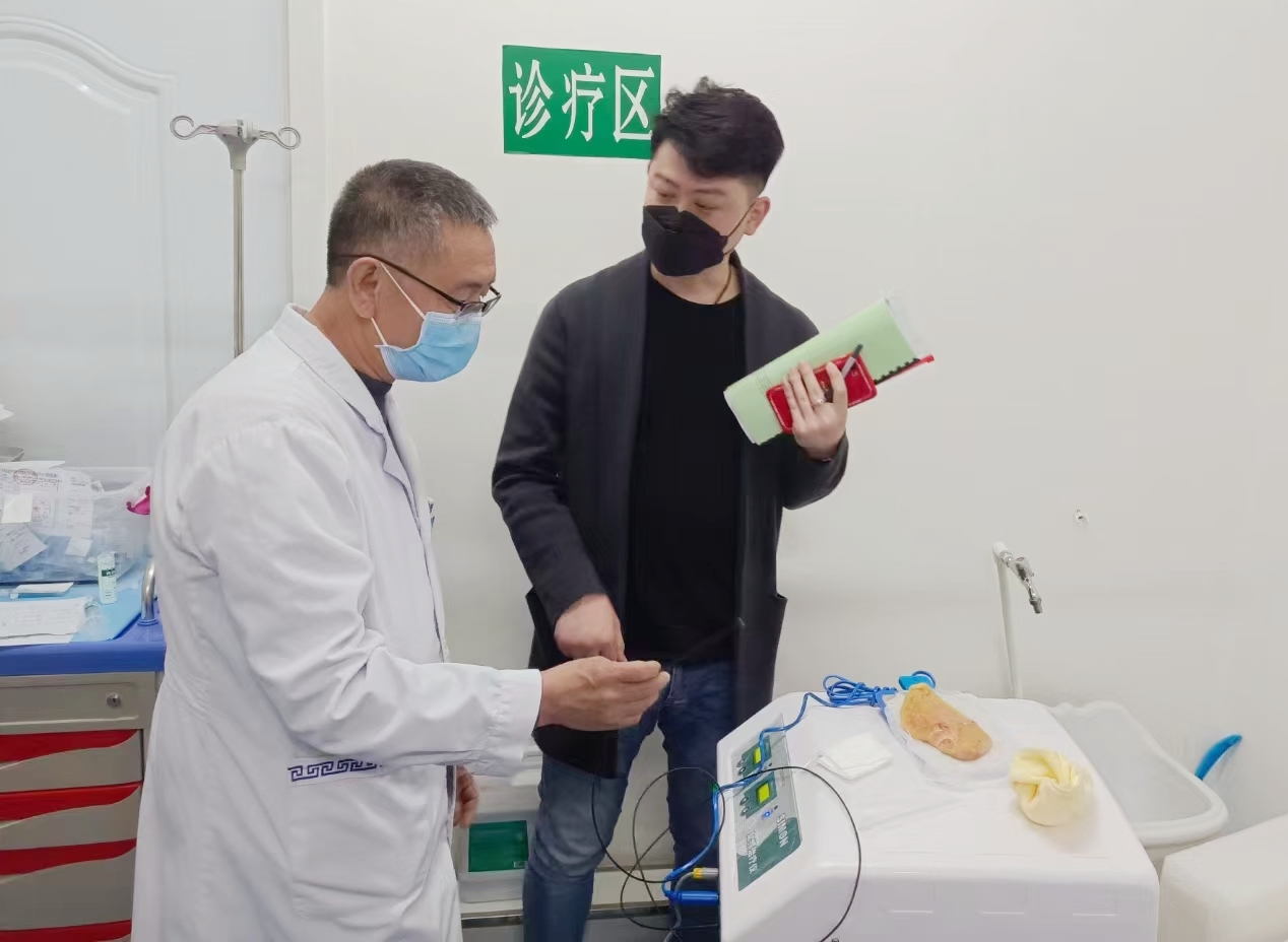 医用射频消融治疗仪厂家价格多少钱一台？